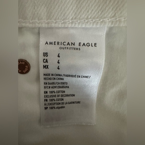 American Eagle Women 4 High Rise 90s Boyfriend Shorts Raw Hem Distressed White - Picture 7 of 12